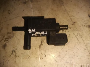 Volvo 30670448 XC90 I 2004 Valve magnétique