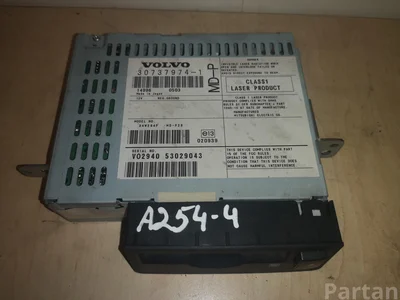 Volvo 30737974-1 / 307379741 XC90 I 2005 Changeur de CD - Image 1