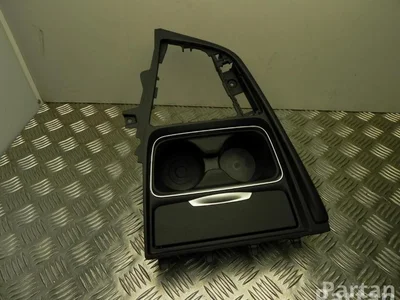 BMW 9 218 925 / 9218925 3 (F30, F80) 2014 Porte-gobelet - Image 1