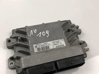 Dacia 8201022671; 8201022666; S118301154A / 8201022671, 8201022666, S118301154A LOGAN (LS_) 2010 Unité de contrôle moteur - Image 1