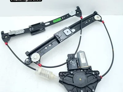 Aston Martin 4G43-F23200-A / 4G43F23200A VIRAGE Volante 2012 Podnośnik szyby z przodu po prawej - Zdjęcie 1