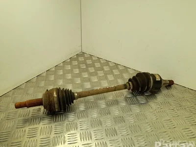 Toyota DP17L VERSO S (_P12_) 2013 Arbre de transmission Left Front - Image 1