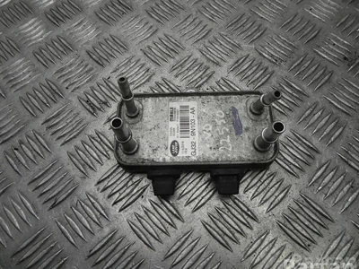 Land Rover GJ32-9N103-AA / GJ329N103AA DISCOVERY SPORT (L550) 2016 Alyvos aušintuvas - Nuotrauka 1