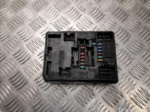 Nissan 284B7 9704R / 284B79704R Primastar III (X82) 2024 Boîte à fusibles