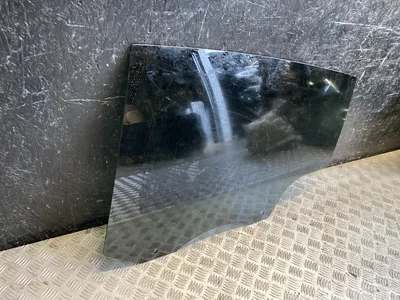 Tesla 43R-004553 / 43R004553 Model Y 2022 Vitre de porte Left Rear - Image 1