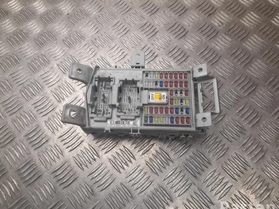 Hyundai 91955-C8540 / 91955C8540 i20 (GB) 2018 Boîte à fusibles - Image 1