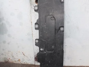 Volvo 31497613 XC90 II 2018 Cache de protection sous moteur