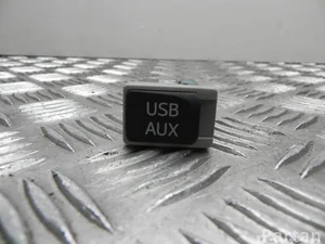 Lexus 86190-48050 / 8619048050 RX (_L1_) 2009 Périphérique d'entrée