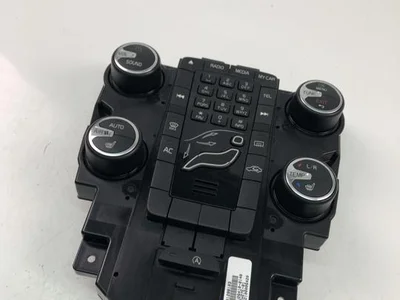 Volvo 31288103 V40 Hatchback 2017 Contrôle automatique de la climatisation - Image 1