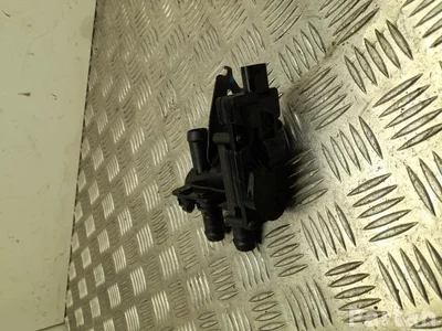 Ford USA LJ93-8C605-BC / LJ938C605BC Mustang Mach-E 2022 Additional water pump - Image 1