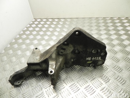 NISSAN 11910 EB300 / 11910EB300 NP300 NAVARA (D40) 2008 Bracket