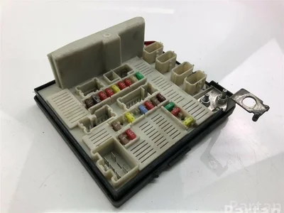 Renault 8200451904 KANGOO Express (FW0/1_) 2012 Unités de contrôle - Image 1