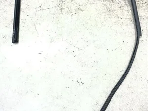 Maserati 83114000 GRAN TURISMO 2011 Uszczelka szyby bocznej