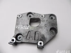 Mazda R2AA15810 3 (BL) 2010 Support