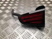 XPeng 22600 7R04B / 226007R04B P7 2025 Piloto posterior