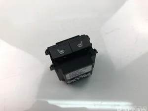 Volvo 31346786 V90 II 2019 Switch for seat heating