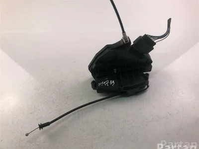 Volvo 31301746 V60 2013 Cerradura de puerta - Imagen 1