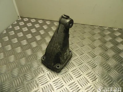 Mercedes-Benz A 646 223 08 04 / A6462230804 VIANO (W639) 2007 Support - Image 1