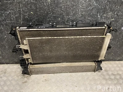 Citroën 1399111080, 52181949, 52181956 JUMPER 2021 Radiateur complect Refroidisseur d'air comprimé intermédiaire Ventilateur de radiateur Condenseur - Image 1
