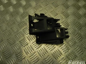 Volkswagen 5C6 807 393 A / 5C6807393A JETTA IV (162, 163) 2014 Support pour pare-chocs