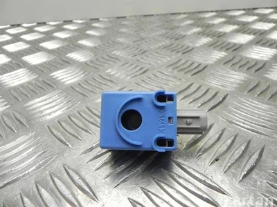 Toyota 89343-12020 / 8934312020 AURIS (_E18_) 2015 Relais - Image 1