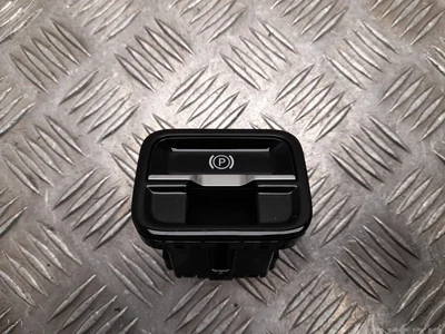 Mercedes-Benz A 223 905 77 06 / A2239057706 C-Class estate (S206) 2022 Bouton de frein de stationnement électromécanique - Image 1