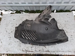 BMW 7059378 3 Touring (E91) 2012 Guardabarros interior Right Front