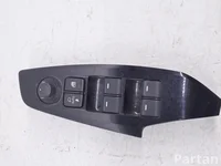 Mazda BPN866350, 5AB00421A07 3 (BM) 2018 Bouton de lève-vitre