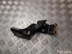 Renault 824122907R KANGOO III 2021 Charnière de porte Right Rear