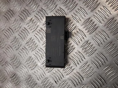 BMW 9451484 X3 (F97) 2019 Sterownik tylnej klapy - Zdjęcie 1