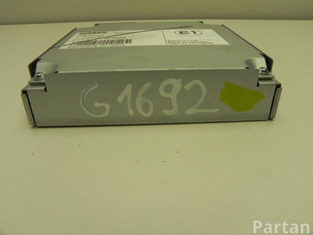 NISSAN 284A1 3NH0B / 284A13NH0B LEAF (ZE0) 2014 Control unit for camera