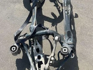 Audi 8W0505235AK A4 Avant (8W5, B9) 2020 poutre d'essieu arrière