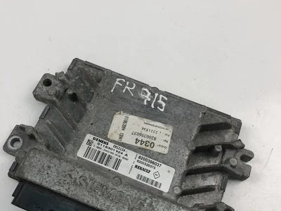 Renault 8200396037; S118301124A / 8200396037, S118301124A KANGOO (KC0/1_) 2004 Unité de contrôle moteur - Image 1