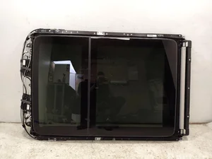 Chrysler 10021444D Pacifica 2018 Toit ouvrant