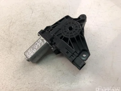 Mercedes-Benz A2469063200 A-CLASS (W176) 2015 Moteur de lève-vitre - Image 1