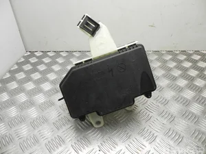 Mercedes-Benz A 222 540 42 19 / A2225404219 S-CLASS (W222, V222, X222) 2015 Boîte à fusibles