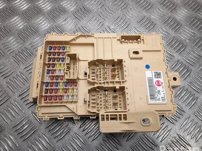 Kia 91951-J7700 / 91951J7700 CEE'D (CD) 2021 Розетка предохранителей - Изображение 1