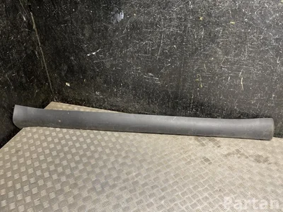 Tesla 1921727-00-B / 192172700B Model Y 2025 Garniture de seuil right side - Image 1