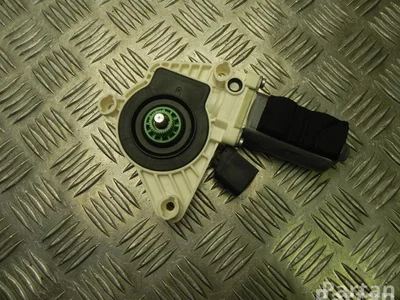 Mercedes-Benz 0536010604 CLA Coupe (C117) 2015 Moteur de lève-vitre Right Rear - Image 1