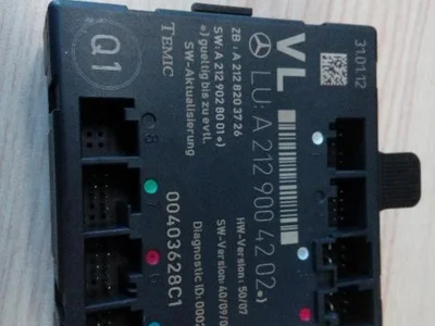 Mercedes-Benz A 212 900 42 02 / A2129004202 E-CLASS (W212) 2012 Unité de commande pour porte - Image 1