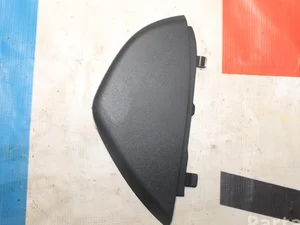 Volvo 30676234 XC70 II 2009 Garniture de panneau latéral