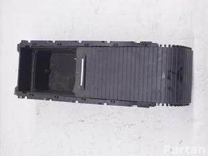 Ford JX7BA13560A Focus IV (HN) 2021 Puodelių laikiklis