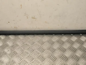 BMW 51 32 8 402 555 / 51328402555 X5 (E53) 2006 Pokrywa ramy okna z przodu