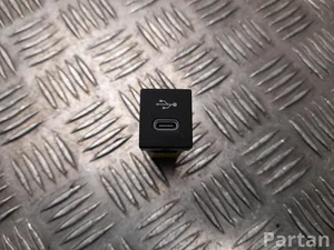 Toyota 86190-0H010 / 861900H010 AYGO X (_B7_) 2025 Eingabegerät USB