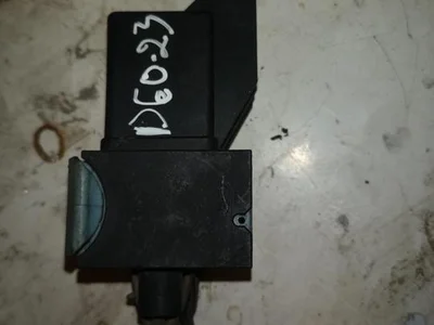 Volvo 3M5T-12A343-AA / 3M5T12A343AA V50 (MW) 2006 Relais - Image 1