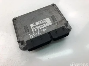Volkswagen 03E906033L POLO (9N_) 2011 Control unit for engine