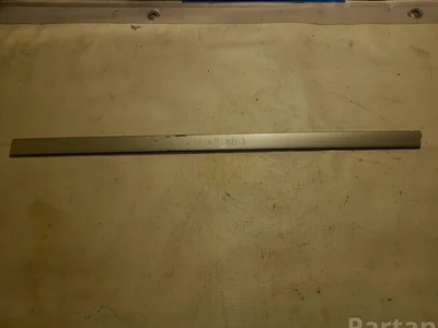 Volvo 39892430 V70 II (SW) 2005 Garniture /moulage Left Front - Image 1