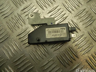 Mercedes-Benz A 163 820 00 89 / A1638200089 M-CLASS (W163) 2002 Antenne - Image 1