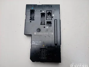 Mercedes-Benz A 204 906 02 05 / A2049060205 C-CLASS (W204) 2012 Unité de commande de carrosserie BCM FEM SAM BSI