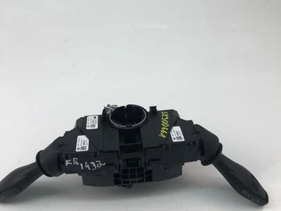 Ford 8A6T-13335-BC; 8A6T-13N064-BG / 8A6T13335BC, 8A6T13N064BG FIESTA VII 2018 Bouton multifonction pour volant - Image 1